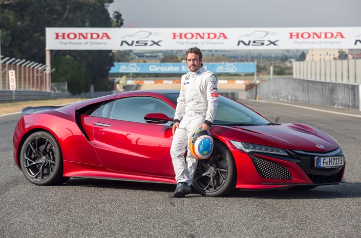 FERNANDO ALONSO AL VOLANTE DEL NUEVO HONDA NSX EN EL CIRCUITO DE ESTORIL